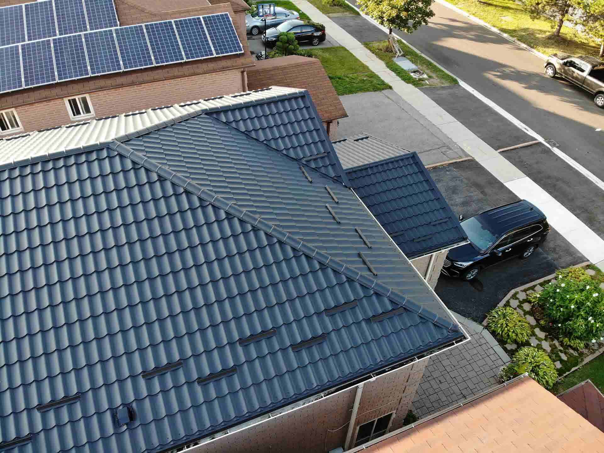 5 Easy Solutions to Reduce Heat from A Metal Roof