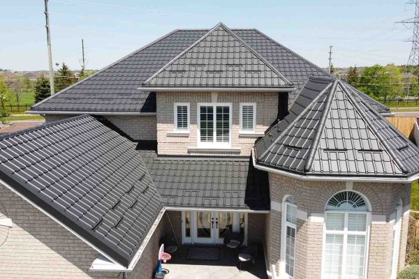 What Are The Advantages Of Using A Metal Roof?