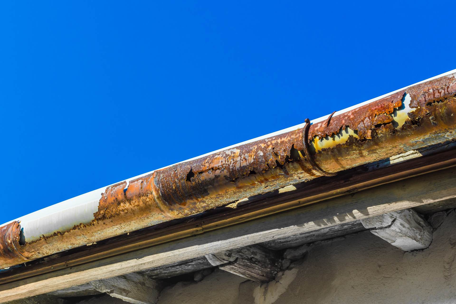 Rust Prevention: Coatings & Treatments Tips for Your Metal Roof