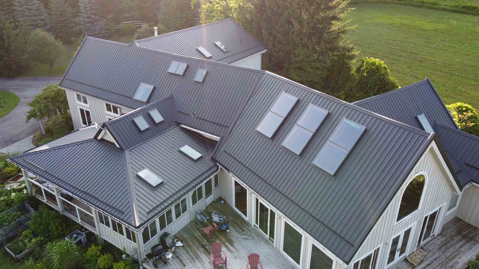 How Metal Roofs Protect Against Water, Debris, and More
