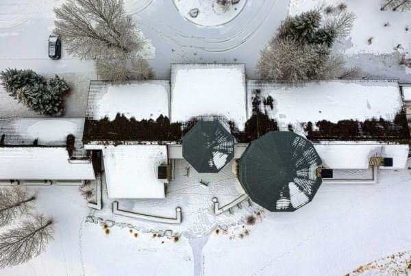 The Ultimate Guide to Preventing Ice Buildup on Metal Roofing - Green Metal Roofing