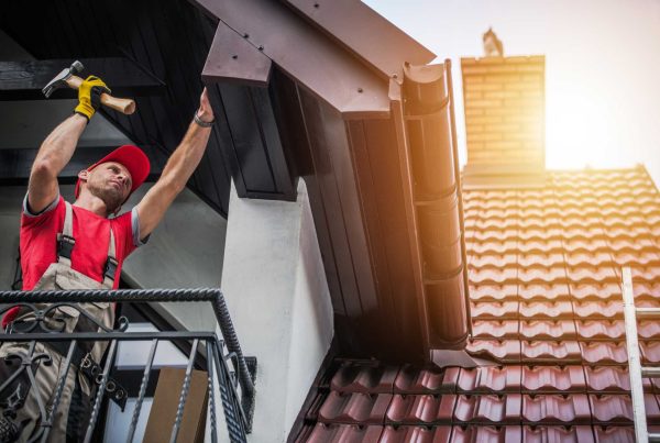 Pro Tips for Hiring: How to Choose the Right Metal Roofing Contractor - Green Metal Roofing