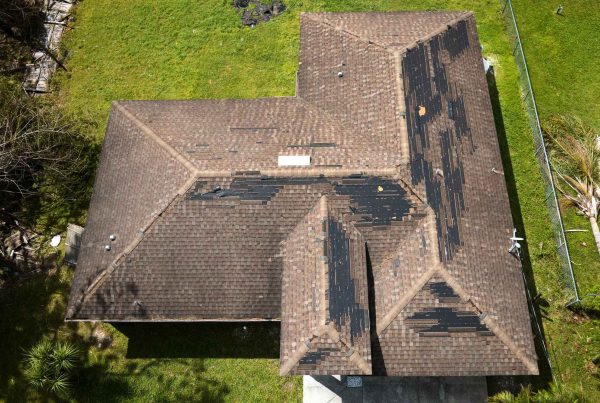 Top Red Flags Your Roof Is Failing (And Why Metal Is the Ultimate Replacement) - Green Metal Roofing